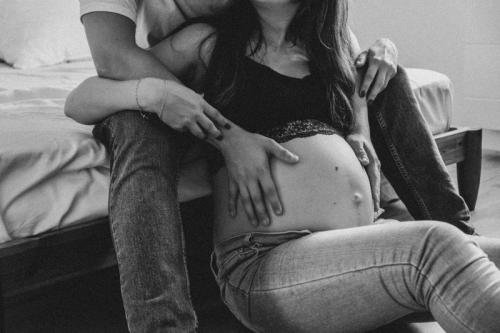Seance-photo-grossesse-femme-enceinte-creuse- 03