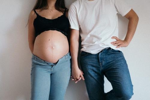 Seance-photo-grossesse-femme-enceinte-creuse- 06